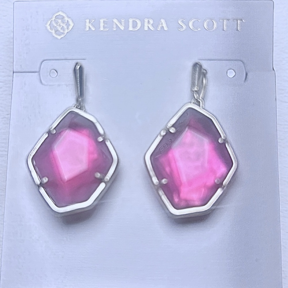 Kendra Scott Large Pink Statement Dangle Earrings – Gold Tone – NWT